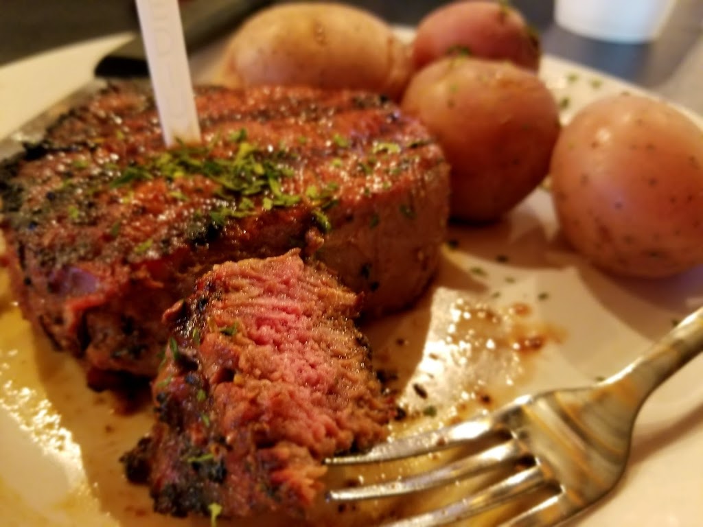 Bentonia Bugs | restaurant | 122 Wilson St, Bentonia, MS 39040, USA | 6625714342 OR +1 662-571-4342