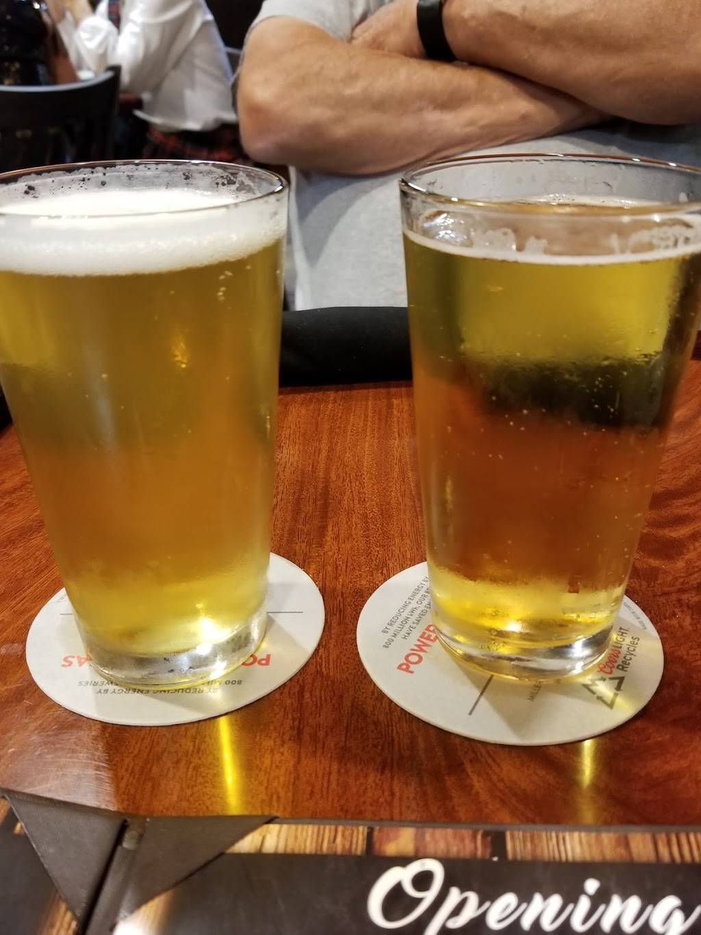 Flames Restaurant and Tap House | restaurant | 13434 Lincoln Way, Auburn, CA 95603, USA | 5307454242 OR +1 530-745-4242