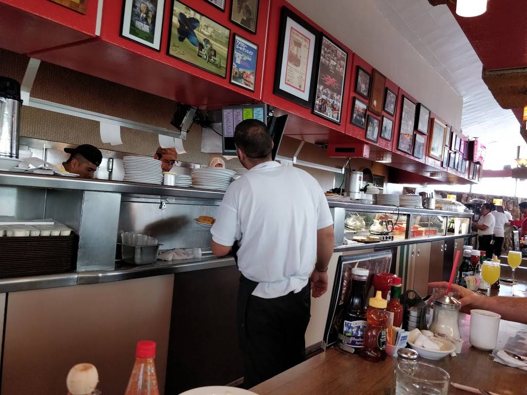 Panns Restaurant | restaurant | 6710 La Tijera Blvd, Los Angeles, CA 90045, USA | 3237763770 OR +1 323-776-3770