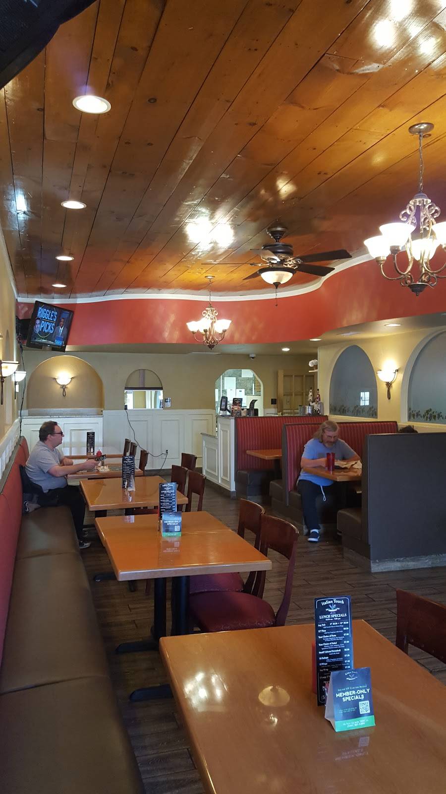 Italian Touch | restaurant | 229 S Loudoun St, Winchester, VA 22601, USA | 5406670008 OR +1 540-667-0008