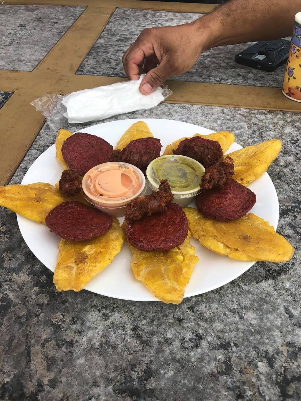 El Bohío Caribeño | restaurant | 6127 Orange Ave, Fort Pierce, FL 34947, USA | 7729852071 OR +1 772-985-2071