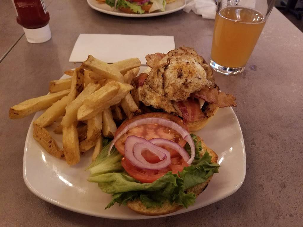 Foundation Tavern | restaurant | 1160 S Krocks Rd, Wescosville, PA 18106, USA | 6103910648 OR +1 610-391-0648