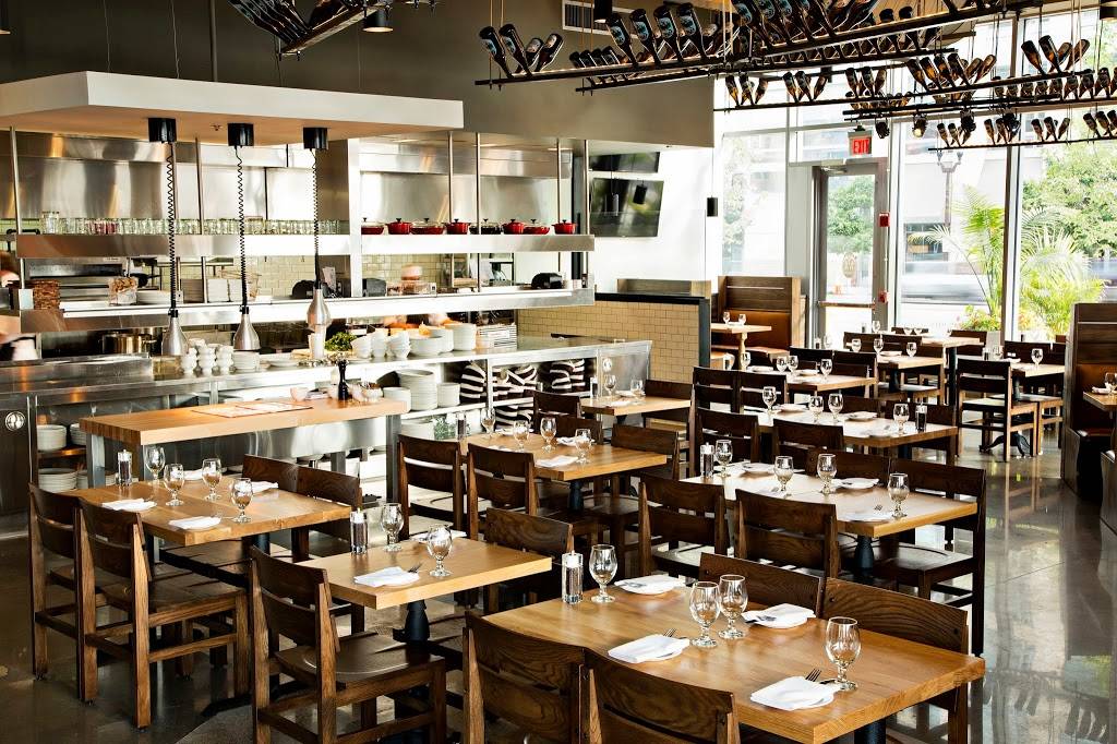 Mussel Bar & Grille | restaurant | 800 N Glebe Rd, Arlington, VA 22203, USA | 7038412337 OR +1 703-841-2337