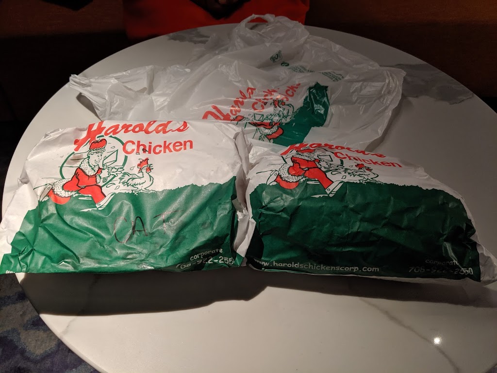 Harolds Chicken Shack #36 (Wicker Park) | restaurant | 1361 N Milwaukee Ave, Chicago, IL 60622, USA | 7732522424 OR +1 773-252-2424