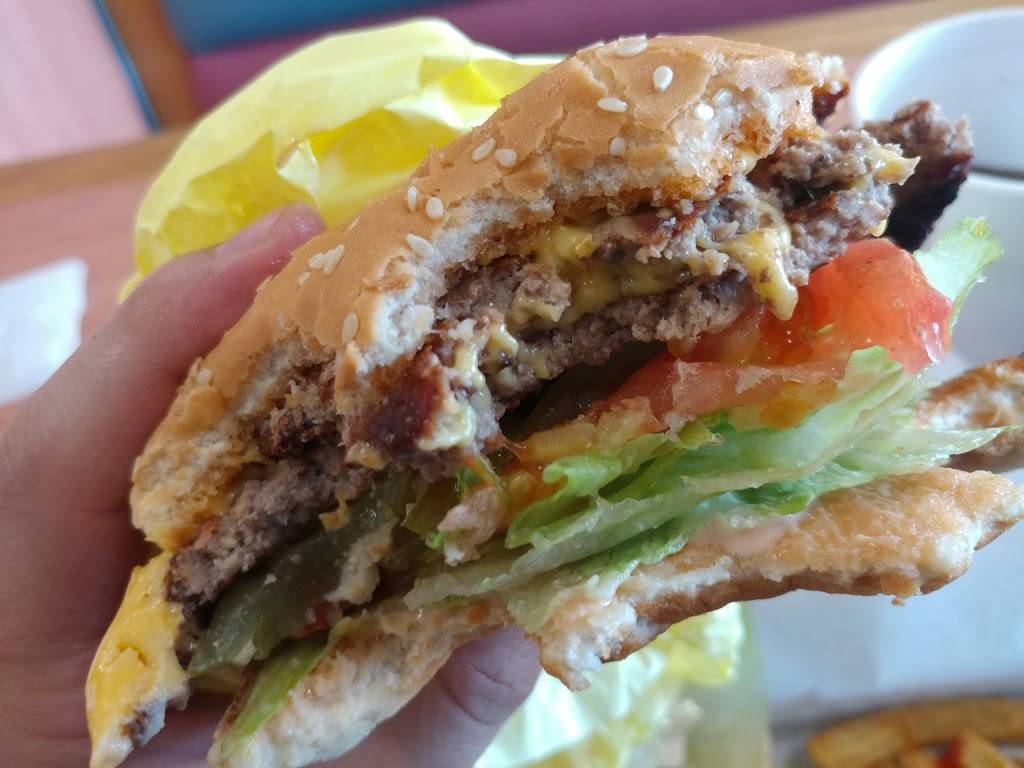 Lucky Guys Burgers | restaurant | 2250 S Atlantic Blvd # P, Commerce, CA 90040, USA | 3232640930 OR +1 323-264-0930