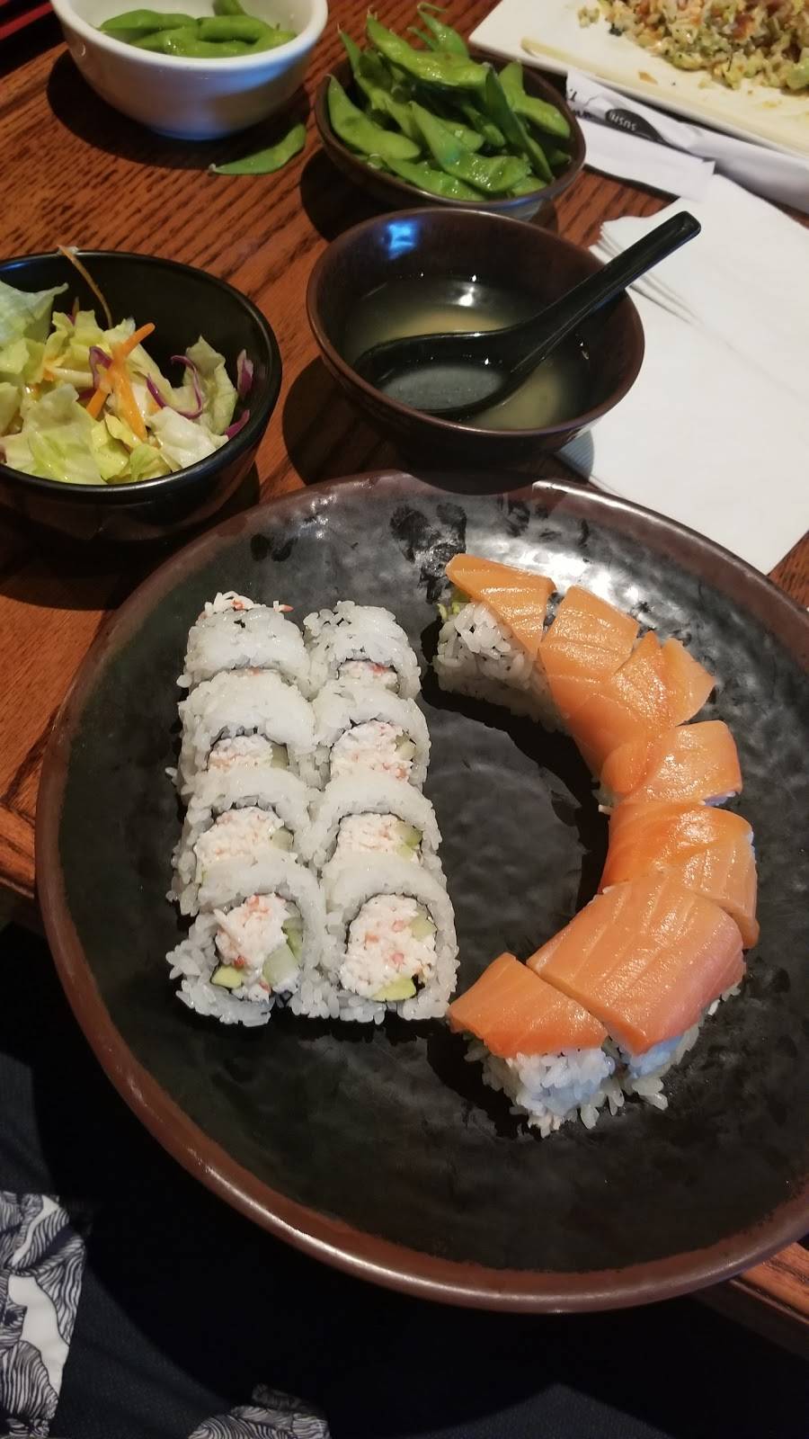 C Rolls Sushi | restaurant | 18101 Preston Rd #300, Dallas, TX 75252, USA | 9724474900 OR +1 972-447-4900