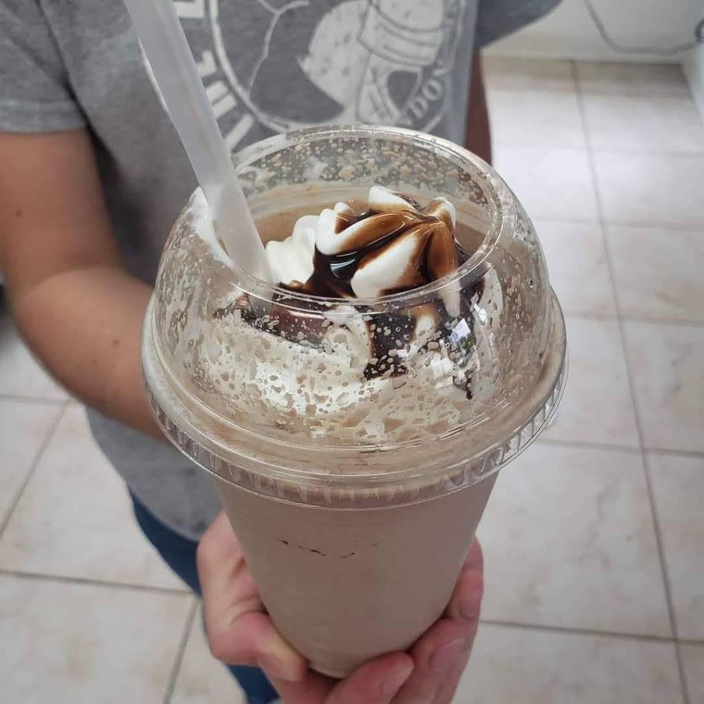 Deep Freeze | restaurant | 10 4th Ave SE, New London, MN 56273, USA | 3203540093 OR +1 320-354-0093