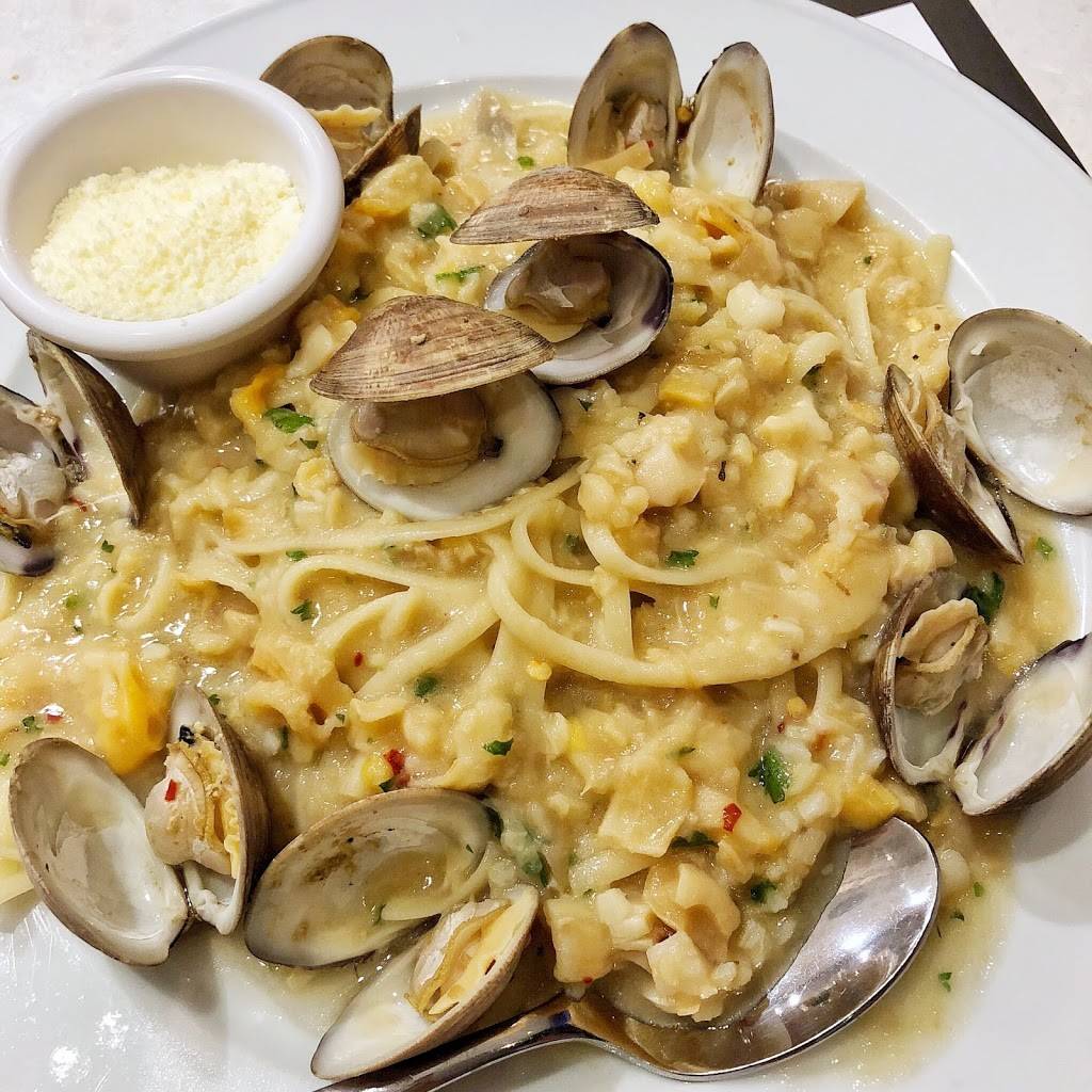 Briggs Oyster Company | restaurant | 9090 Alta Dr, Las Vegas, NV 89145, USA | 7026367111 OR +1 702-636-7111