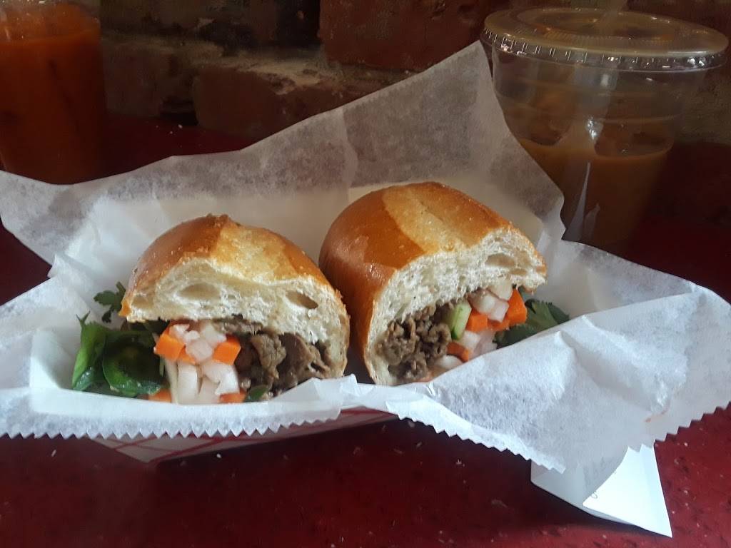 The Red Boat Asian Fusion | restaurant | 7412 Baltimore Ave, College Park, MD 20740, USA | 3017799700 OR +1 301-779-9700