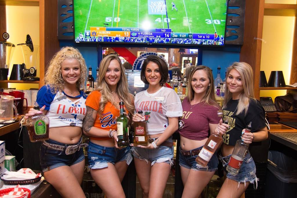 Dukes Brewhouse | restaurant | 795 W Lumsden Rd, Brandon, FL 33511, USA | 8136619464 OR +1 813-661-9464