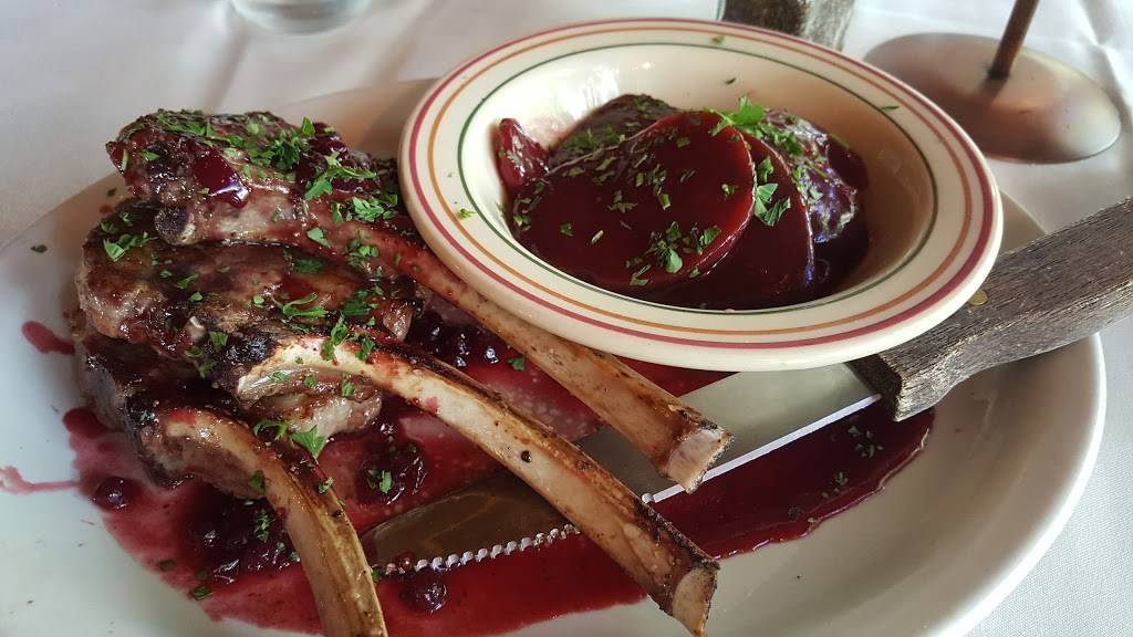 The Edgewater Supper Club | restaurant | 3522 Co Rd K, Jefferson, WI 53549, USA | 9206749942 OR +1 920-674-9942