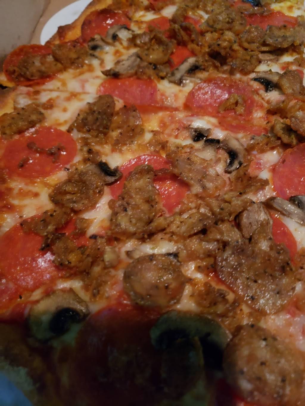 Roccos Pizza of Bolivar | restaurant | 213 S Main Ave, Bolivar, MO 65613, USA | 4177773105 OR +1 417-777-3105