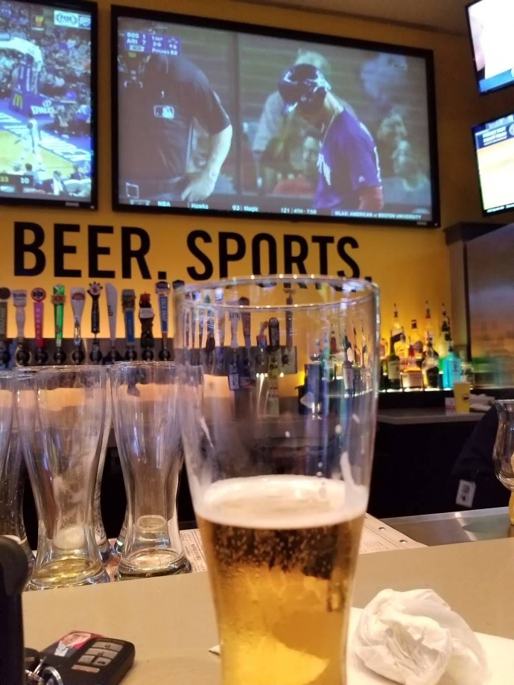 Buffalo Wild Wings | meal takeaway | 2413 N Maize Rd Suite 105, Wichita, KS 67205, USA | 3167229464 OR +1 316-722-9464