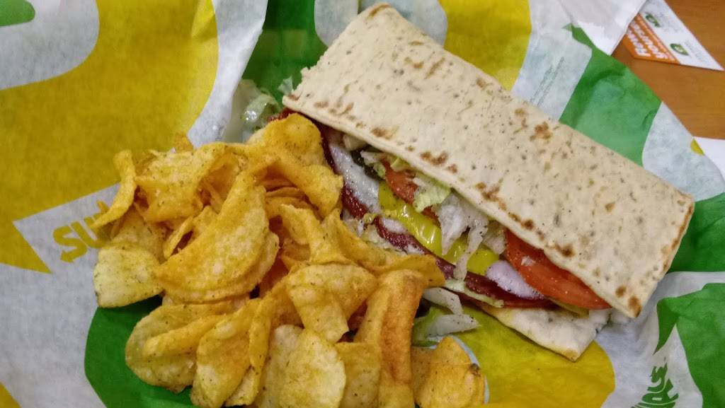 Subway Restaurants | restaurant | 9100 Merrill Rd #2, Jacksonville, FL 32225, USA | 9047445604 OR +1 904-744-5604