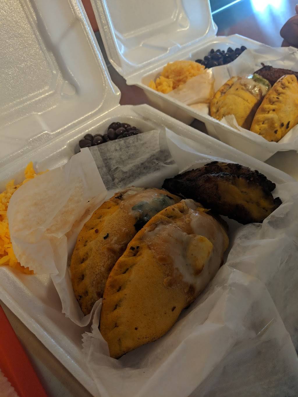 Dada Empanada | restaurant | 1724 Northwest Blvd, Columbus, OH 43212, USA | 6149148400 OR +1 614-914-8400