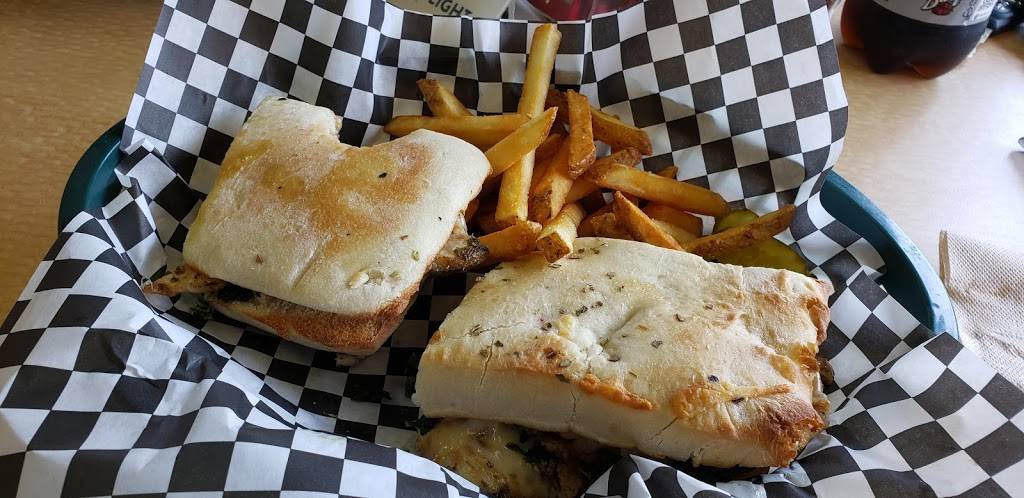 Martinos Pizzeria | restaurant | 160 W Main St, Webster, NY 14580, USA | 5858724140 OR +1 585-872-4140