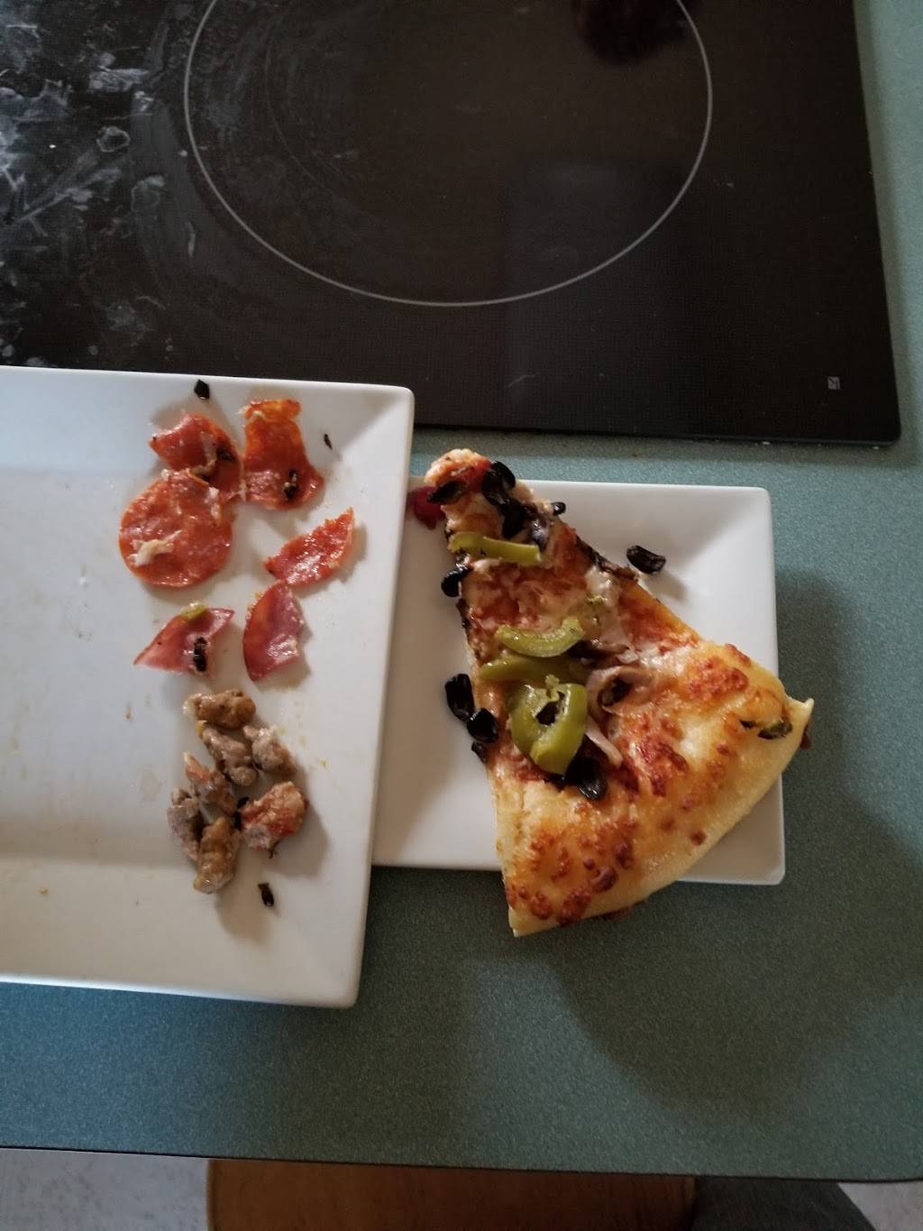 Pizza Hut | meal takeaway | 2188 W Eisenhower Blvd, Loveland, CO 80537, USA | 9702039999 OR +1 970-203-9999