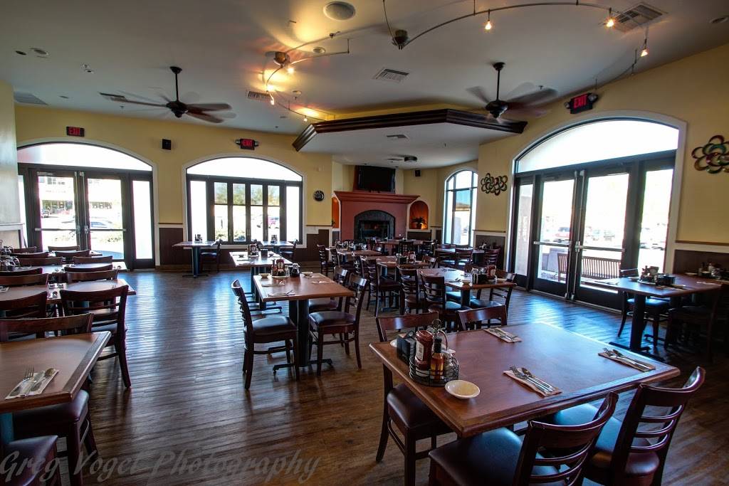 The Broken Yolk Cafe | restaurant | 78430 CA-111, La Quinta, CA 92253, USA | 7607779655 OR +1 760-777-9655