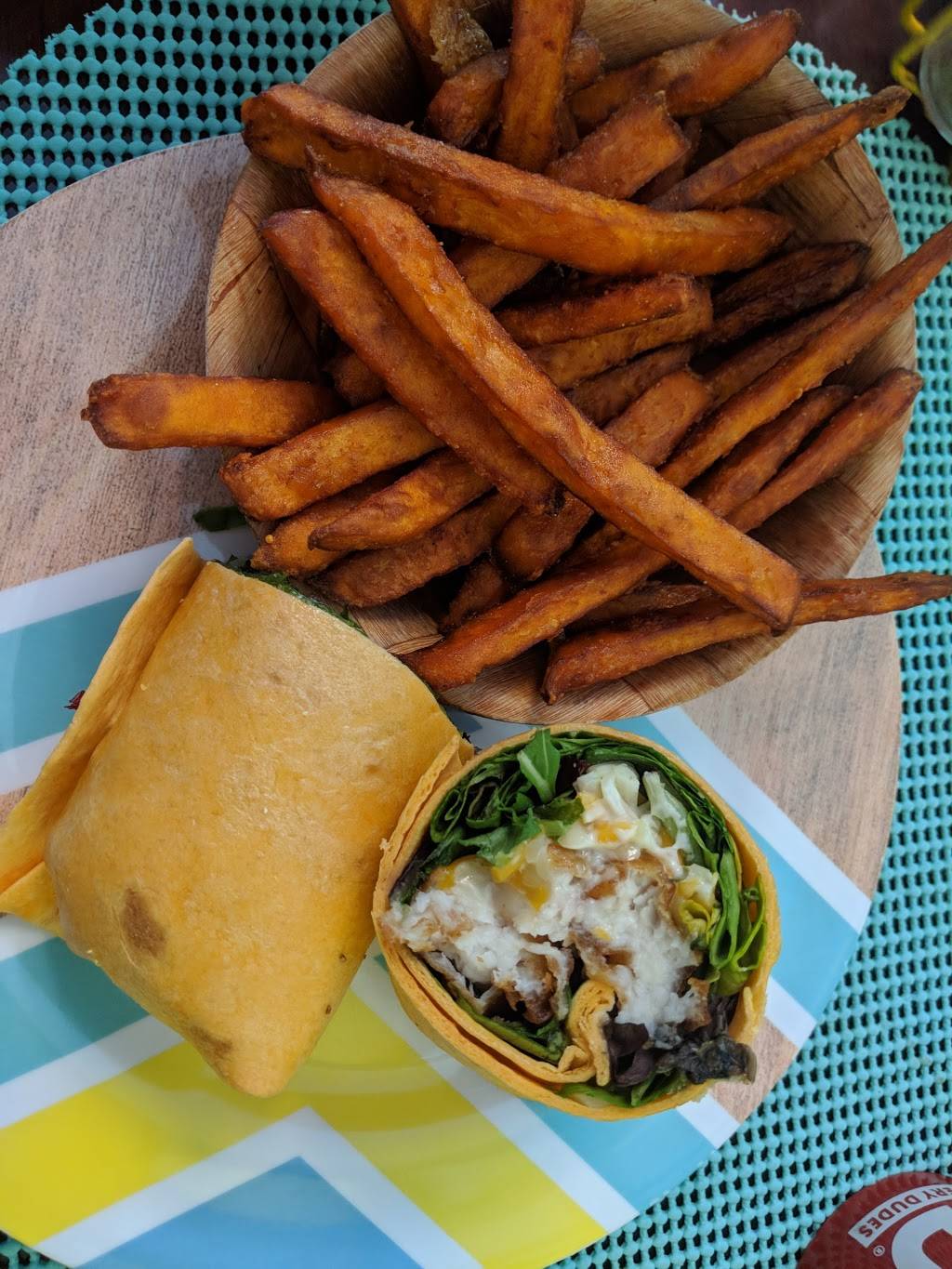 Cathys Beach Connection | restaurant | 12850 US-1, Juno Beach, FL 33408, USA | 5616262262 OR +1 561-626-2262