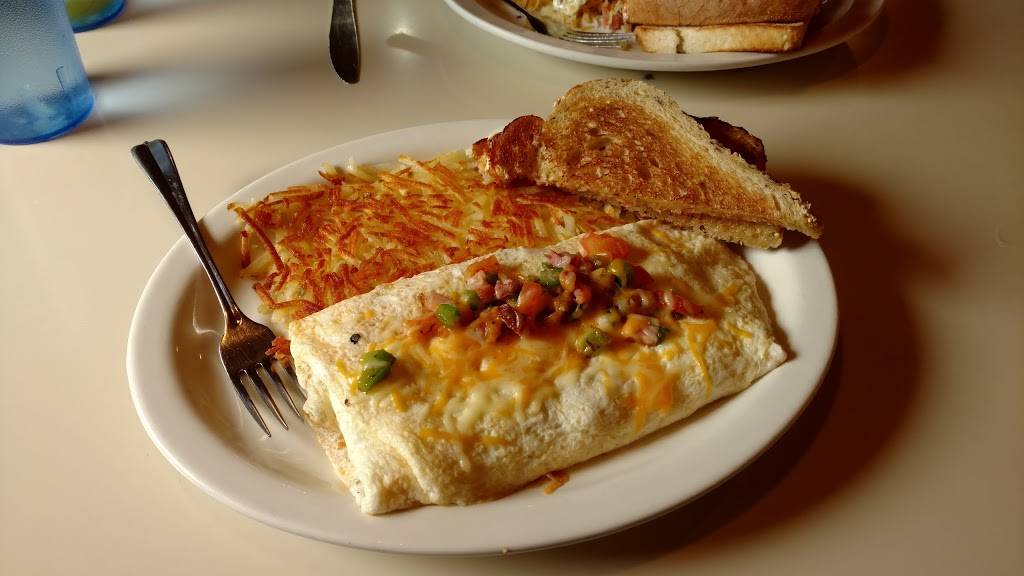 Every Day Cafe | restaurant | 537 Main St NE, Cambridge, MN 55008, USA | 7636894064 OR +1 763-689-4064