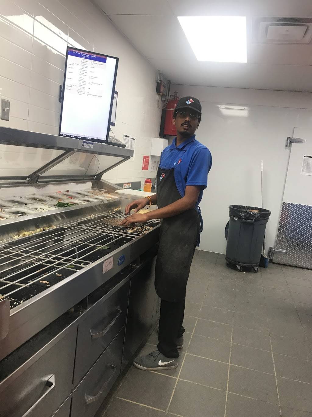 Dominos Pizza | meal delivery | 1313 King St W, Toronto, ON M6K 1G9, Canada | 4165382929 OR +1 416-538-2929