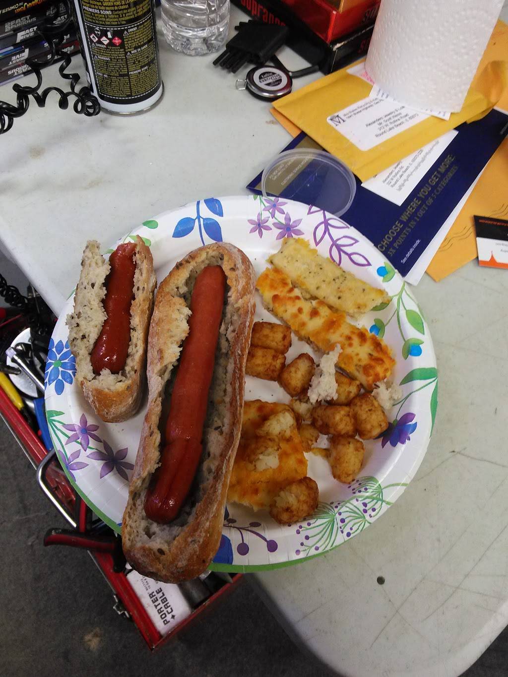 Dominos Pizza | meal delivery | 308 W Rollins Rd, Round Lake Beach, IL 60073, USA | 8477403030 OR +1 847-740-3030