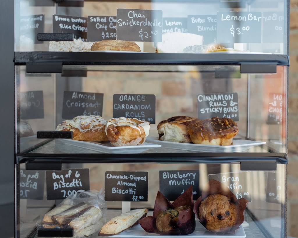 Axis Coffee Bar + Eatery | cafe | 4150 Town Center Blvd #102, Madera, CA 93636, USA | 5597955450 OR +1 559-795-5450