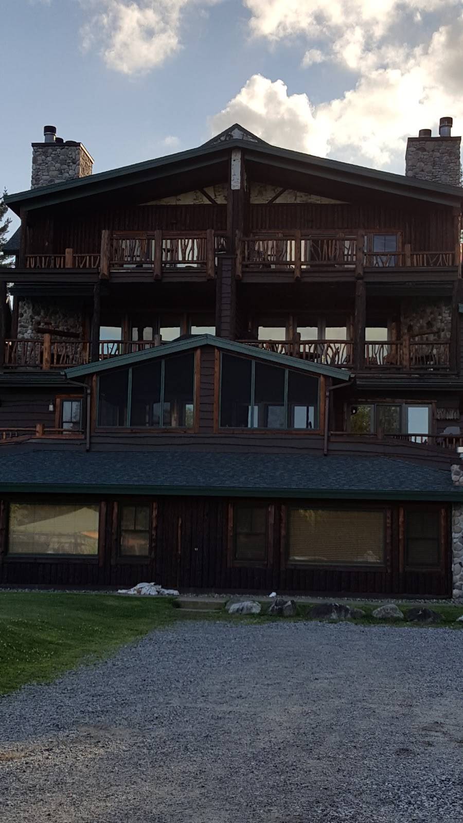 Moose Lodge | restaurant | 30 Marina Way, Lake Placid, NY 12946, USA | 5185232551 OR +1 518-523-2551