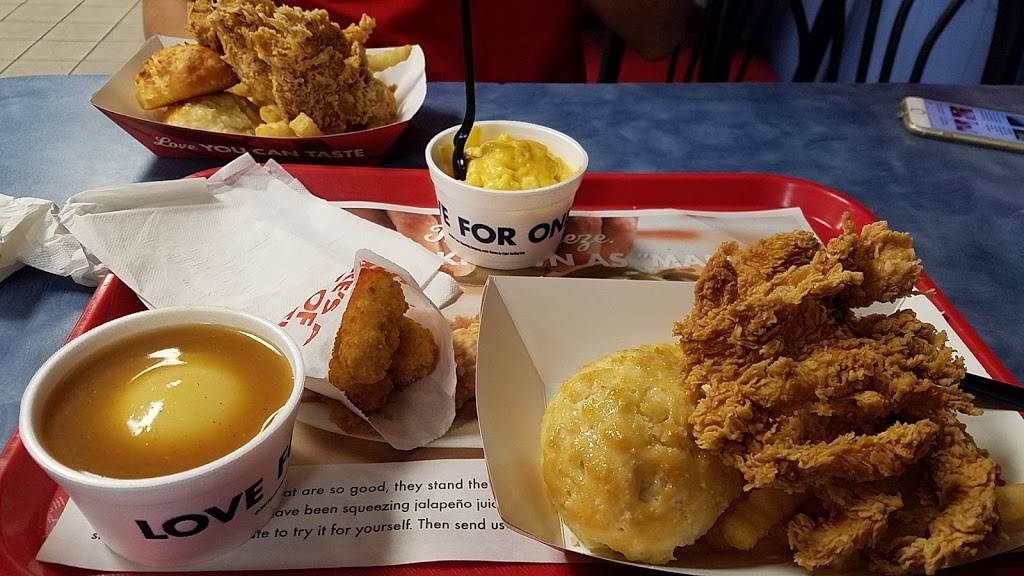 Churchs Chicken | restaurant | 7020 Woodridge Dr, Houston, TX 77087, USA | 7136497852 OR +1 713-649-7852