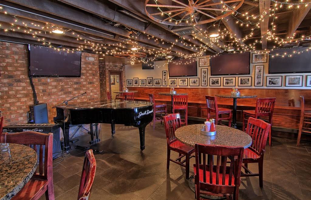 Joes Bar | restaurant | 124 W Commonwealth Ave, Fullerton, CA 92832, USA | 7148792600 OR +1 714-879-2600