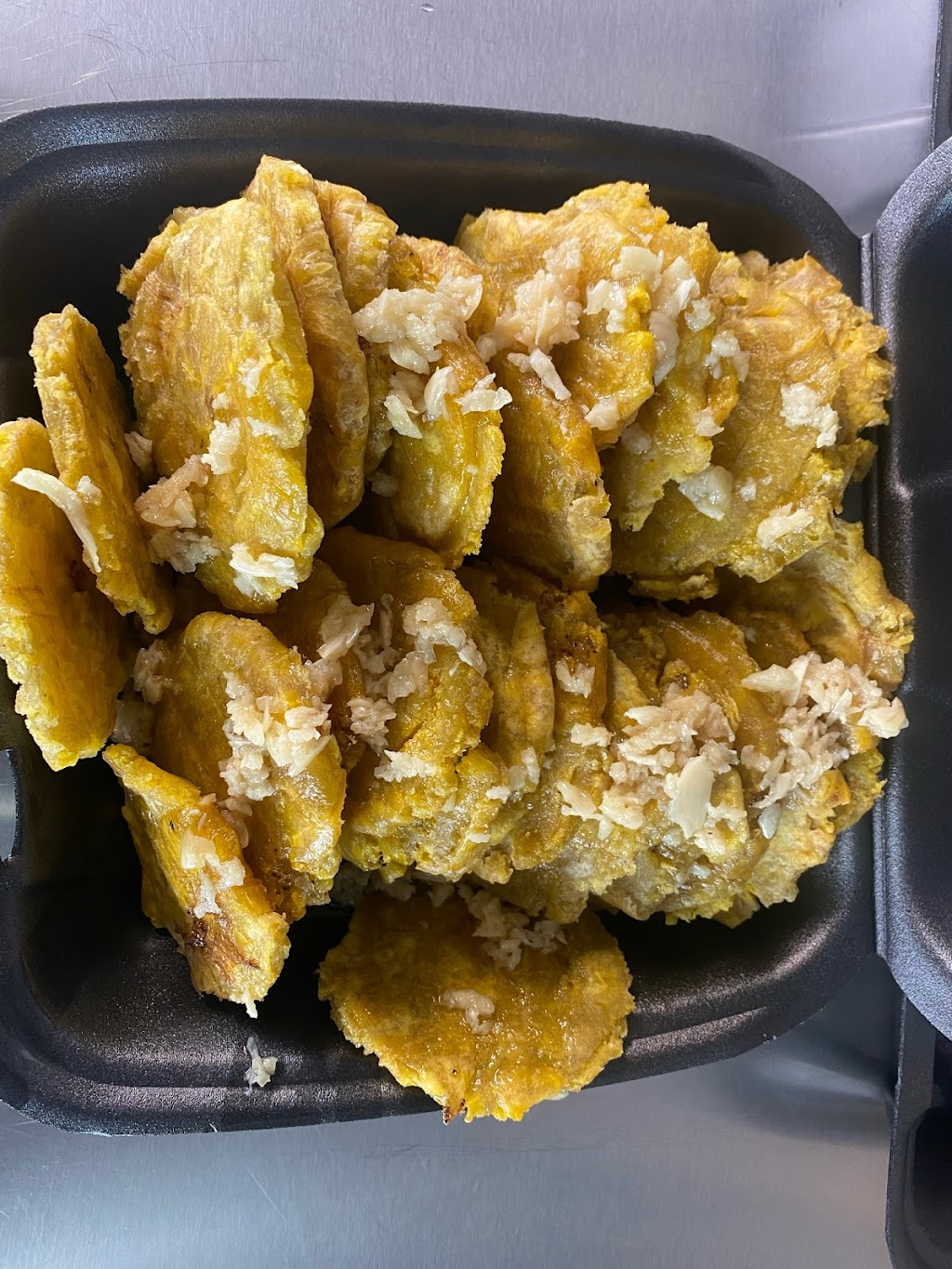 COCOLO BBQ | restaurant | 407 S Warman Ave, Indianapolis, IN 46222, USA | 3175995590 OR +1 317-599-5590