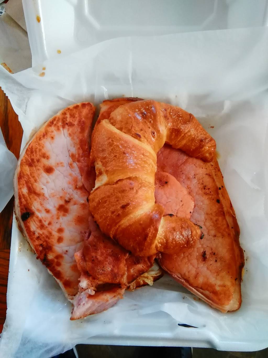 Holiday Grill & Catering | restaurant | 13408 Enterprise Ave, Cleveland, OH 44135, USA | 2164331187 OR +1 216-433-1187