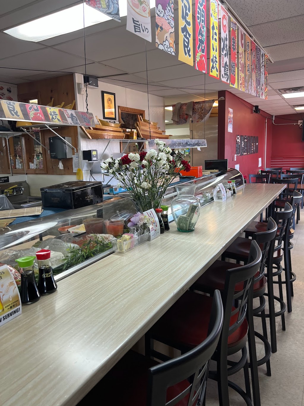 Oishii Japanese Thai Sushi Restaurant | restaurant | 800 E 1st St, Clovis, NM 88101, USA | 5759357740 OR +1 575-935-7740