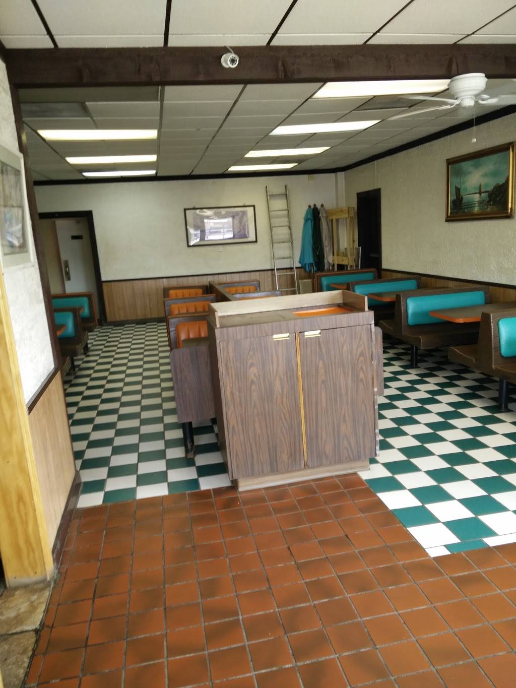 Quik Wok | restaurant | 10665 St Charles Rock Rd, St Ann, MO 63074, USA | 3144267711 OR +1 314-426-7711