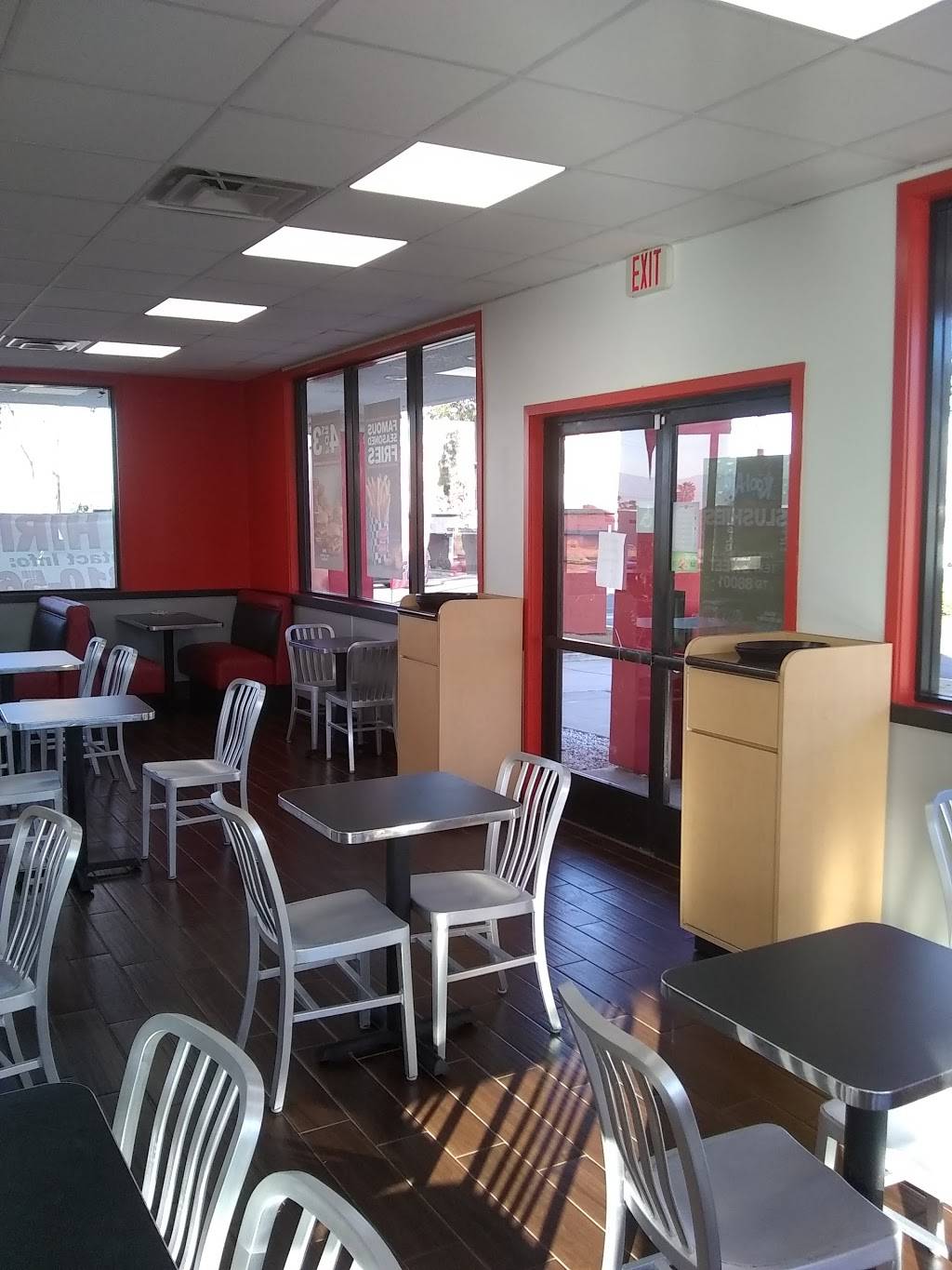 Rallys | restaurant | 1406 W 6th St, Corona, CA 92882, USA | 9514751037 OR +1 951-475-1037