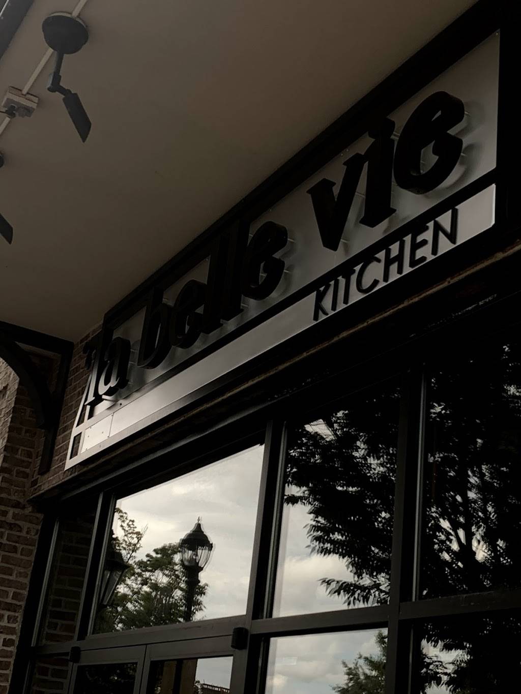 La Belle Vie Kitchen | restaurant | 1500 Peachtree Industrial Blvd Suite 150, Suwanee, GA 30024, USA | 6787656609 OR +1 678-765-6609