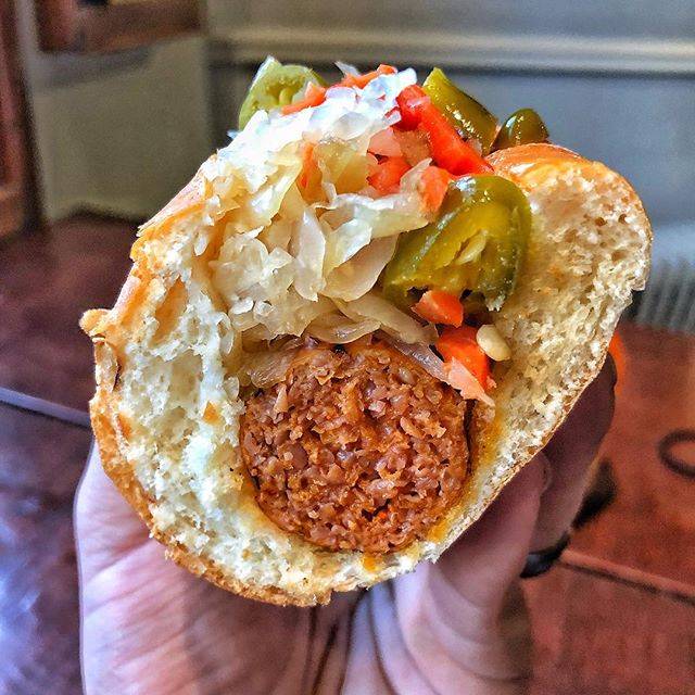 Rosamunde Sausage Grill | restaurant | 911 Washington St, Oakland, CA 94607, USA | 5103383108 OR +1 510-338-3108