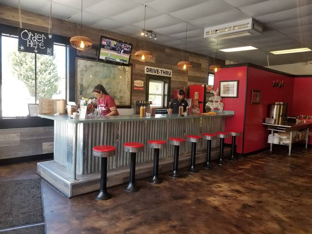 The Inked Pig BBQ | restaurant | 893 Main St SW, Gainesville, GA 30501, USA | 6786965611 OR +1 678-696-5611