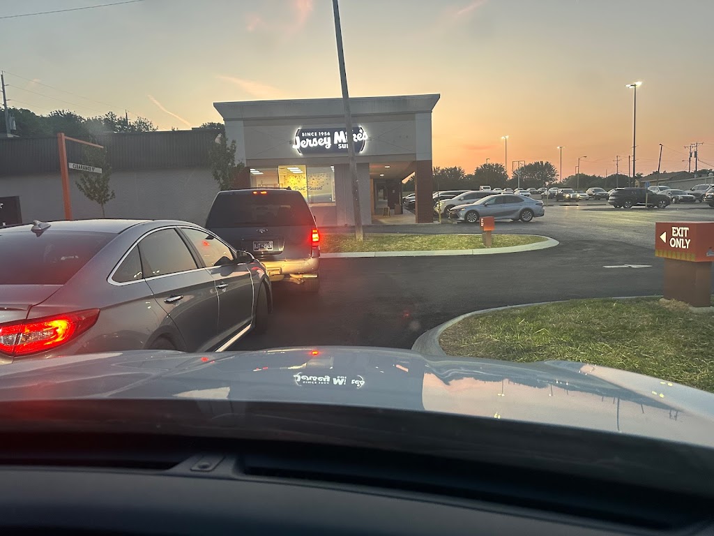 Pollo Campero | restaurant | 1616 Gallatin Pike N, Madison, TN 37115, USA | 8332267376 OR +1 833-226-7376