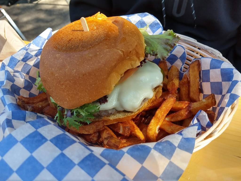 Restaurant Comptoir 21 | restaurant | 4844 Rue Wellington, Verdun, QC H4G 1X2, Canada | 5145643474 OR +1 514-564-3474