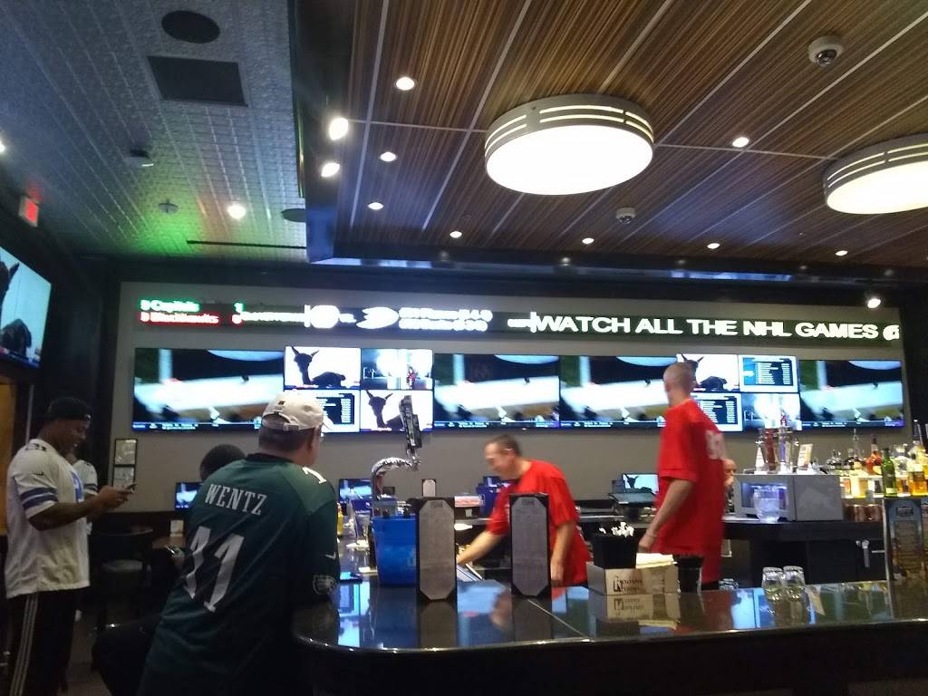 The Game | restaurant | 9090 Alta Dr, Las Vegas, NV 89145, USA | 7026367111 OR +1 702-636-7111