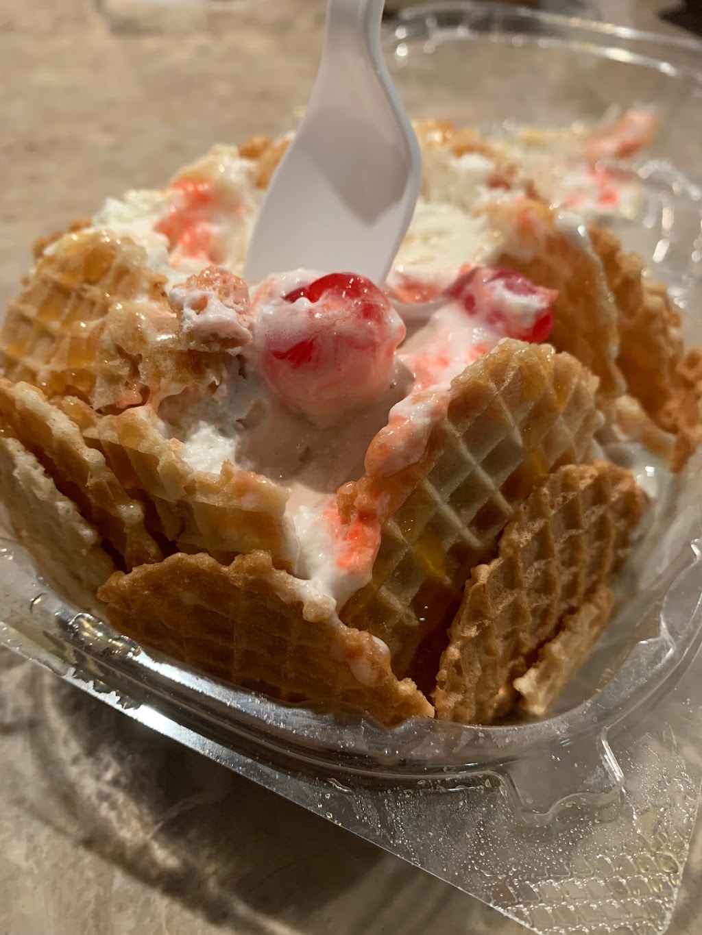 The Ice Cream Place | restaurant | 1439 Cannonball Trail, Yorkville, IL 60560, USA | 6308829254 OR +1 630-882-9254