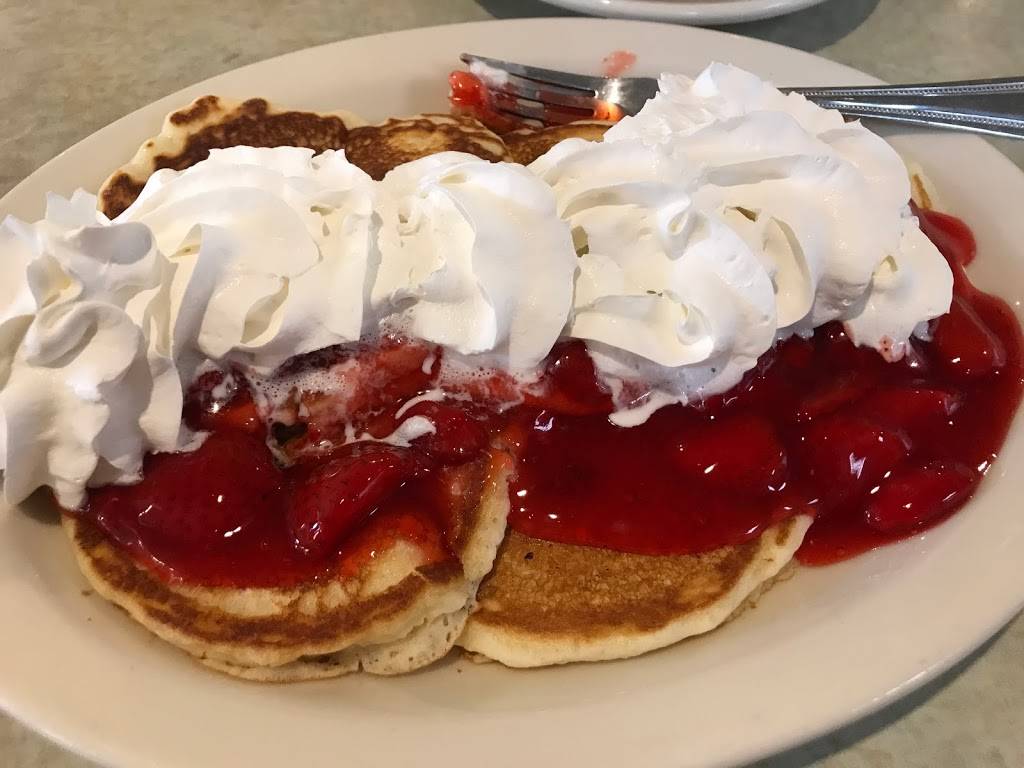 Theos Family Restaurant | restaurant | 11747 13 Mile Rd, Warren, MI 48093, USA | 5869396580 OR +1 586-939-6580