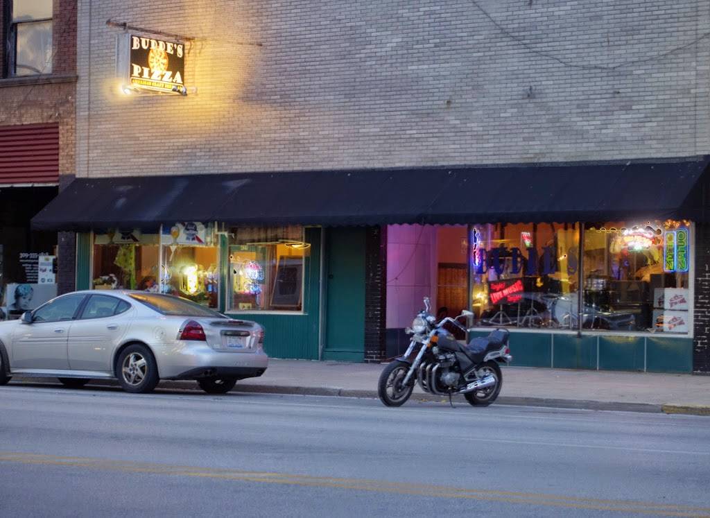 Buddes Pizza & Spirits | restaurant | 425 E Main St, Galesburg, IL 61401, USA | 3093433502 OR +1 309-343-3502