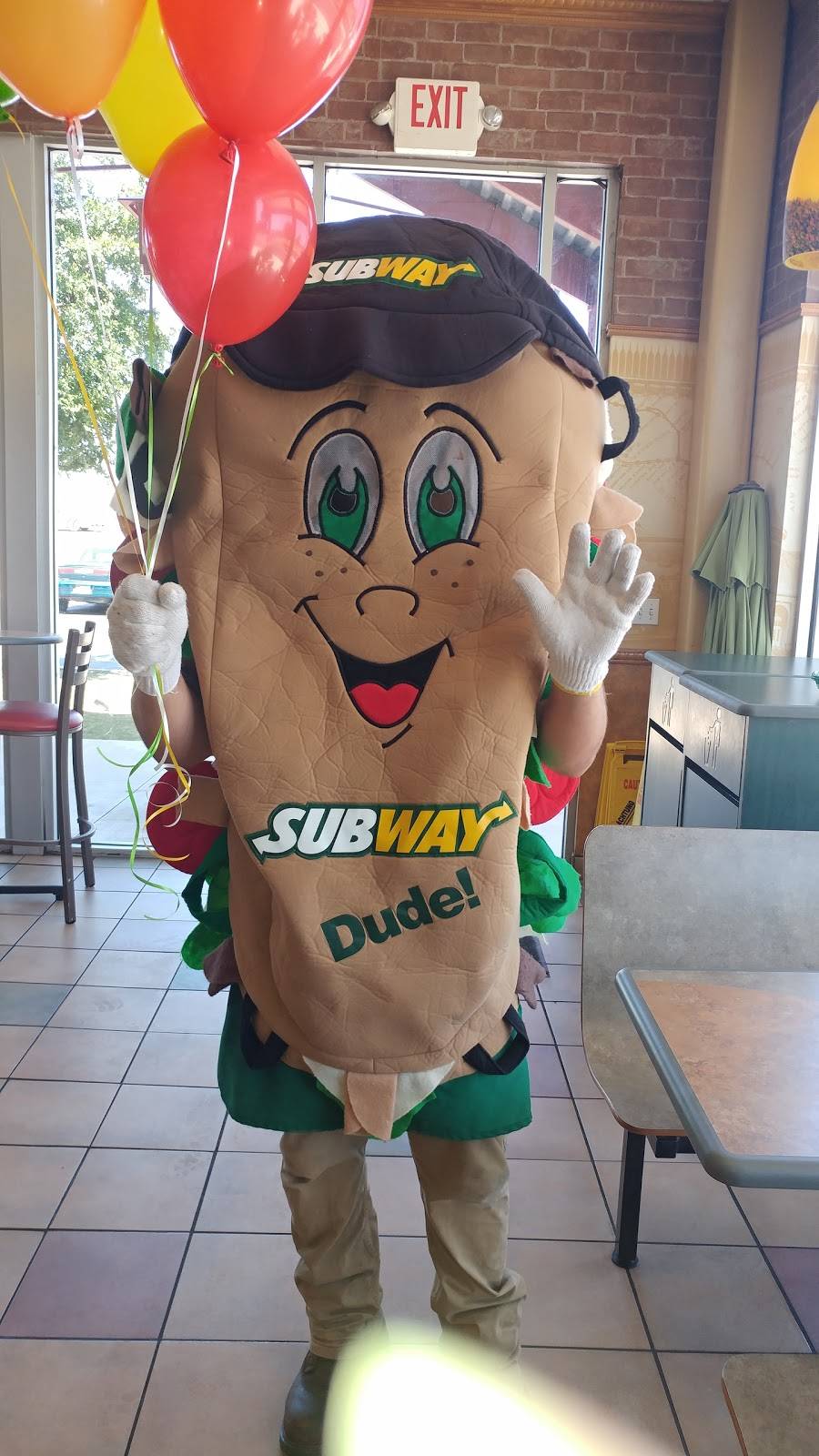 Subway Restaurants | restaurant | 207 Sidney Baker St S, Kerrville, TX 78028, USA | 8307924445 OR +1 830-792-4445