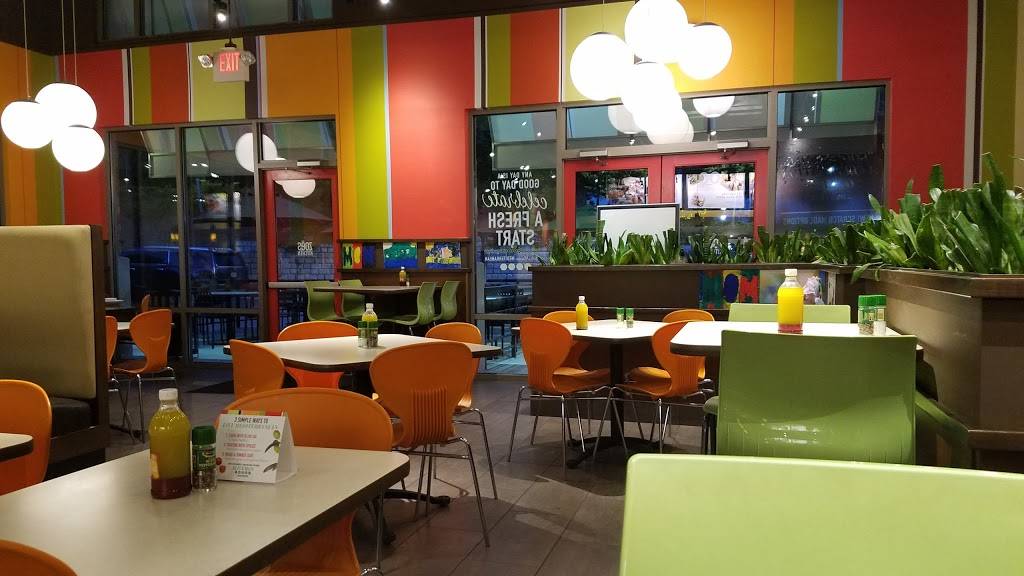 Zoës Kitchen | restaurant | 10920 Haynes Bridge Rd Suite 100, Alpharetta, GA 30022, USA | 7707725632 OR +1 770-772-5632