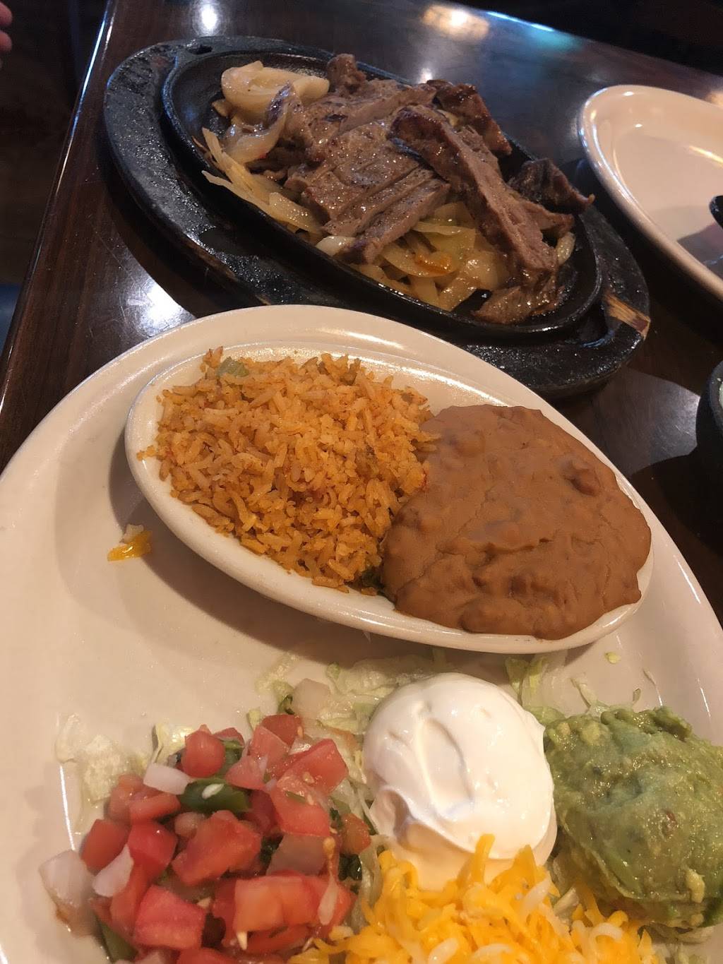 Casa Olé | restaurant | 725 N Loop 340, Bellmead, TX 76705, USA | 2547990552 OR +1 254-799-0552