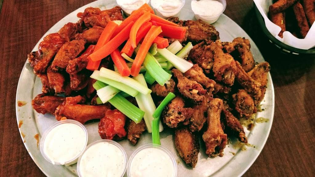 Hot Wings Cafe (Melrose) | cafe | 7011 Melrose Ave, Los Angeles, CA 90038, USA | 3239301233 OR +1 323-930-1233