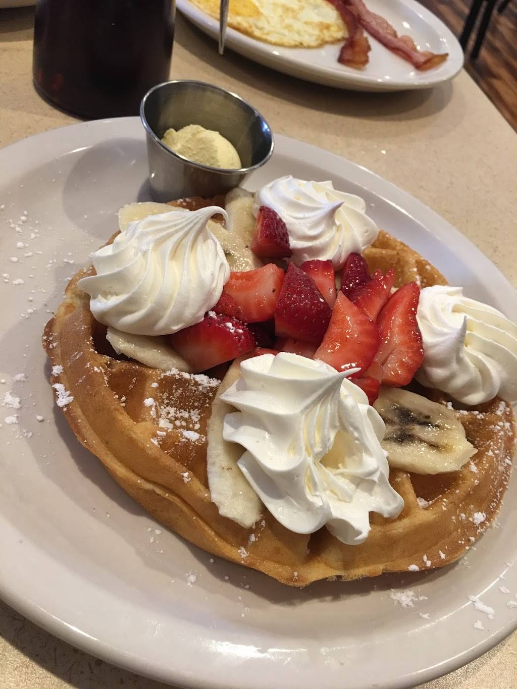 The Big Biscuit | restaurant | 11148 Antioch Rd, Overland Park, KS 66210, USA | 9132585797 OR +1 913-258-5797