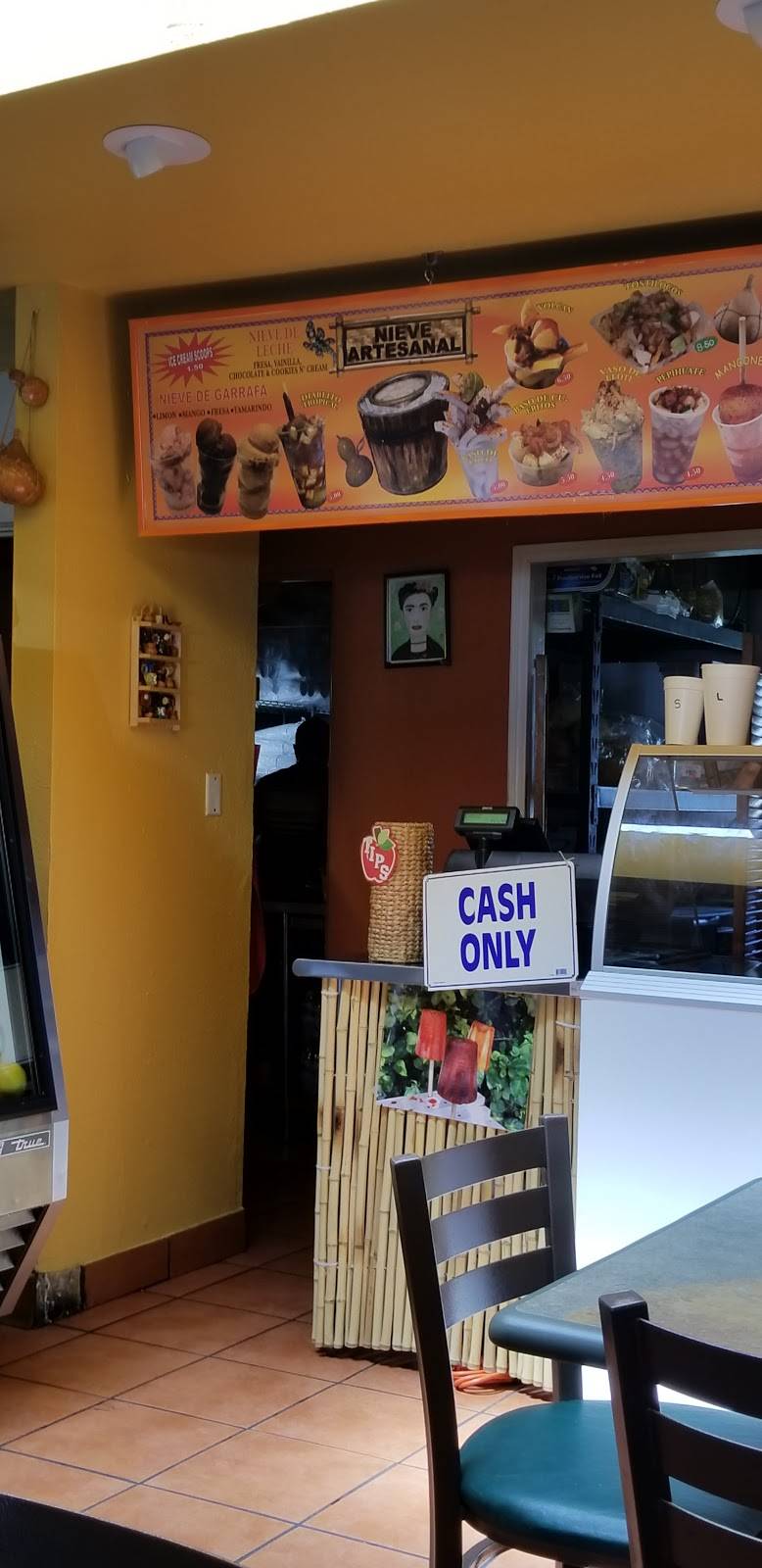 Las Uvas Tejuinos La Dona | restaurant | 632 National City Blvd, National City, CA 91950, USA | 6194771568 OR +1 619-477-1568